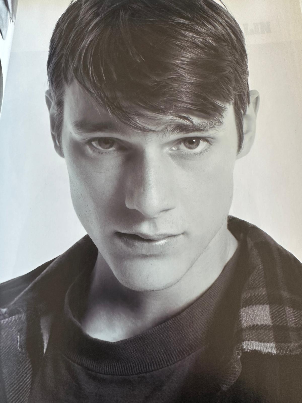 L'OFFICIEL HOMMES ITALIA SPRING - SUMMER 2010 N° 2 - immagine 3