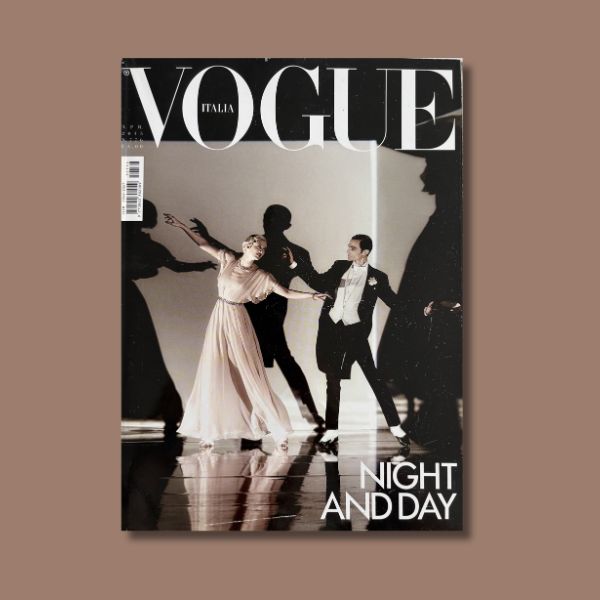 Vogue italia N 776 April 2015 - Milano Fashion Library